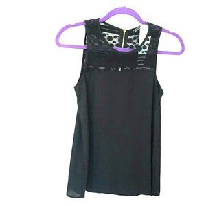 Black tank top with detailing  -Xs